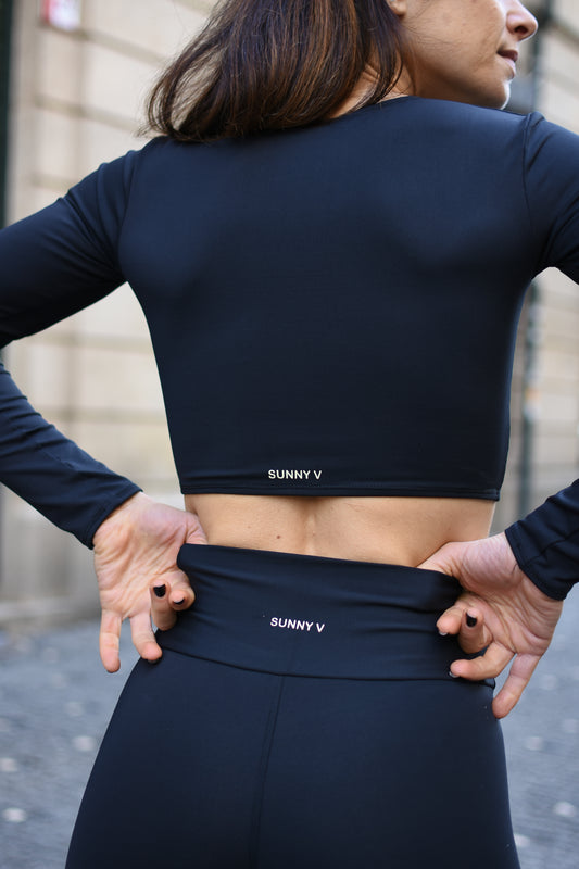 Croped long Sleeve in full black
